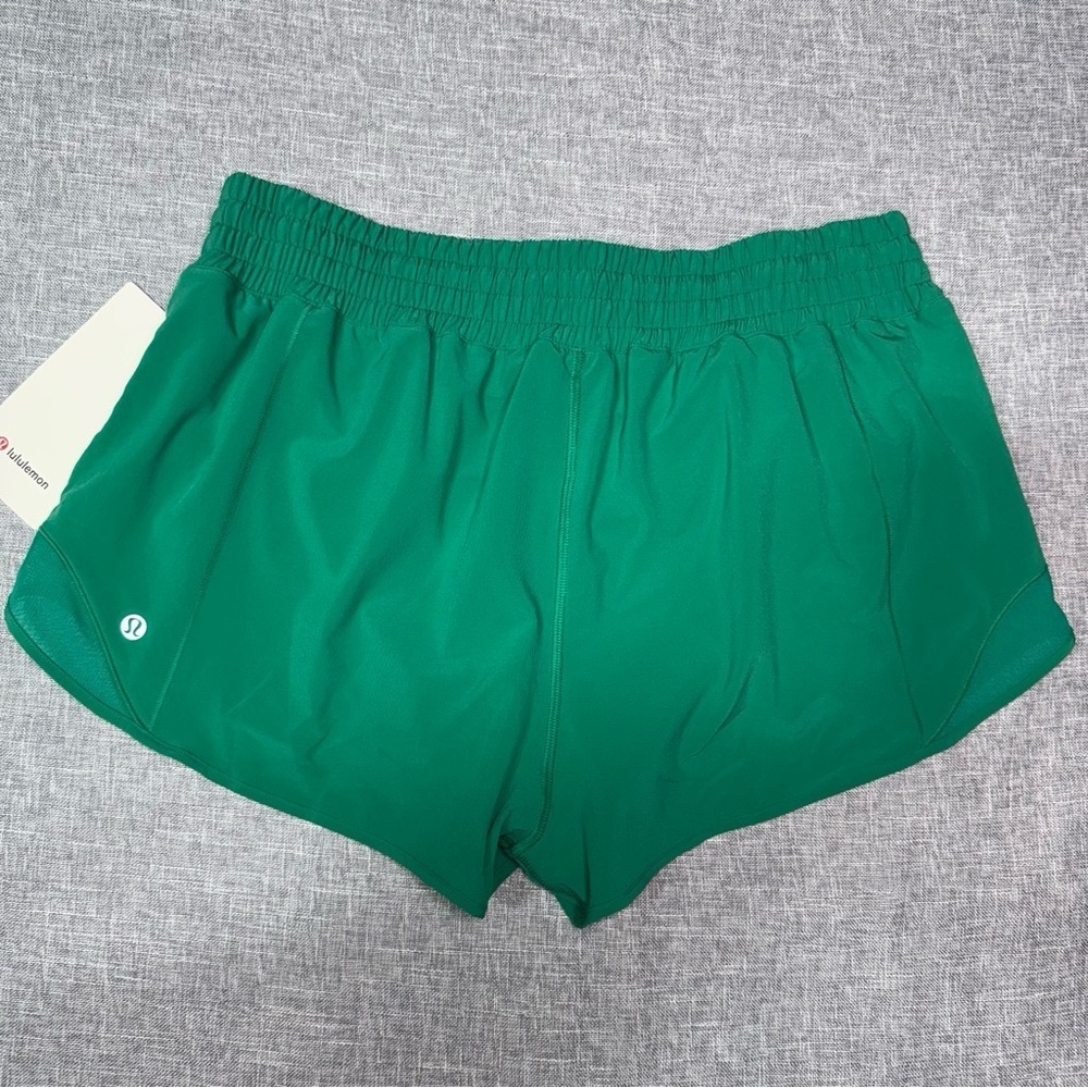 Lululemon Hotty Hot High Rise Athletic Short in Kelly Green Size 12 NWT - Picture 8 of 10